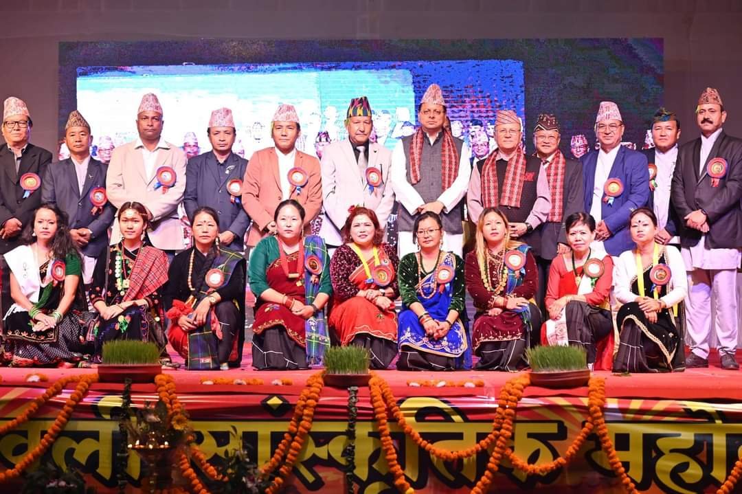 दीपावली मिलन समारोह में सीएम धामी