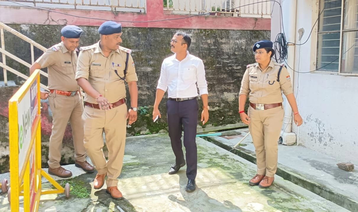 रुद्रप्रयाग के एसपी ने किया औचक निरीक्षण