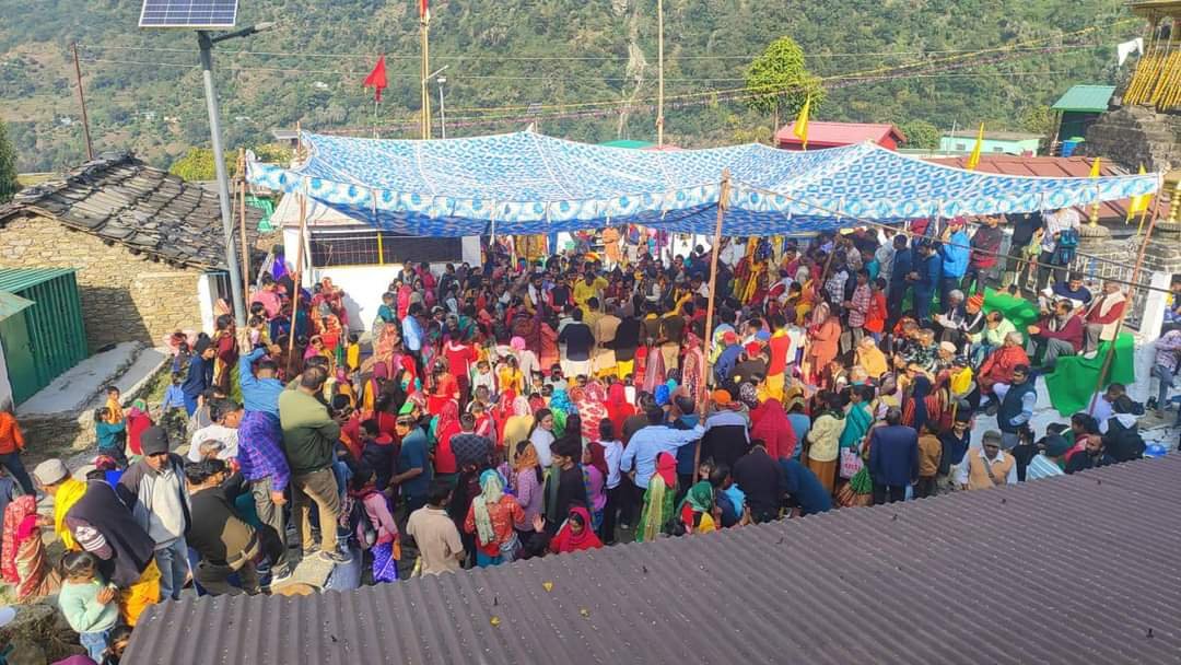शीतकालीन गद्दी स्थल पहुंची भगवान तुंगनाथ की डोली