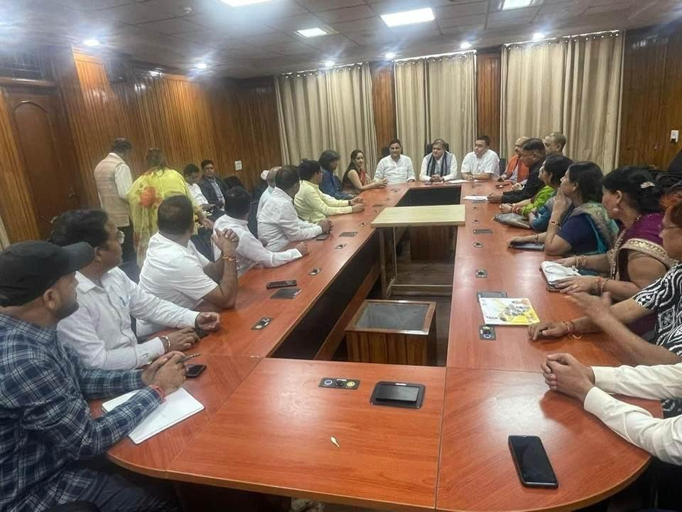 केदारनाथ उपचुनाव के लिए बीजेपी ने प्रवासियों से मांगा सहयोग