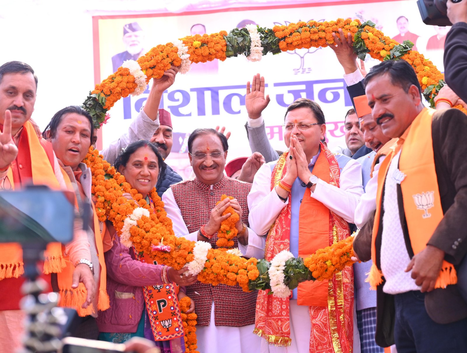 सीएम धामी ने बोला कांग्रेस पर हमला