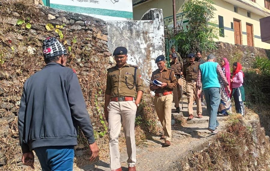 केदारनाथ उपचुनाव में मुस्तैदी से डटी पुलिस