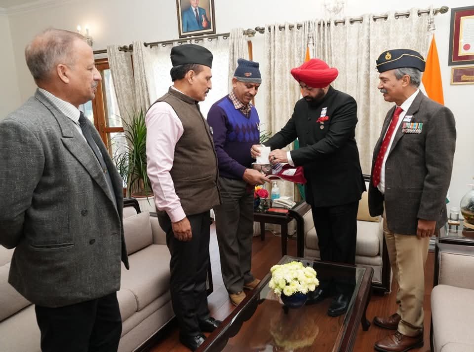 सशस्त्र झंडा दिवस पर राजभवन में कार्यक्रम
