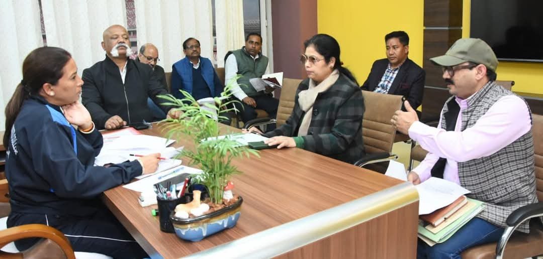 खेल मंत्री रेखा आर्य ने की महत्वपूर्ण बैठक