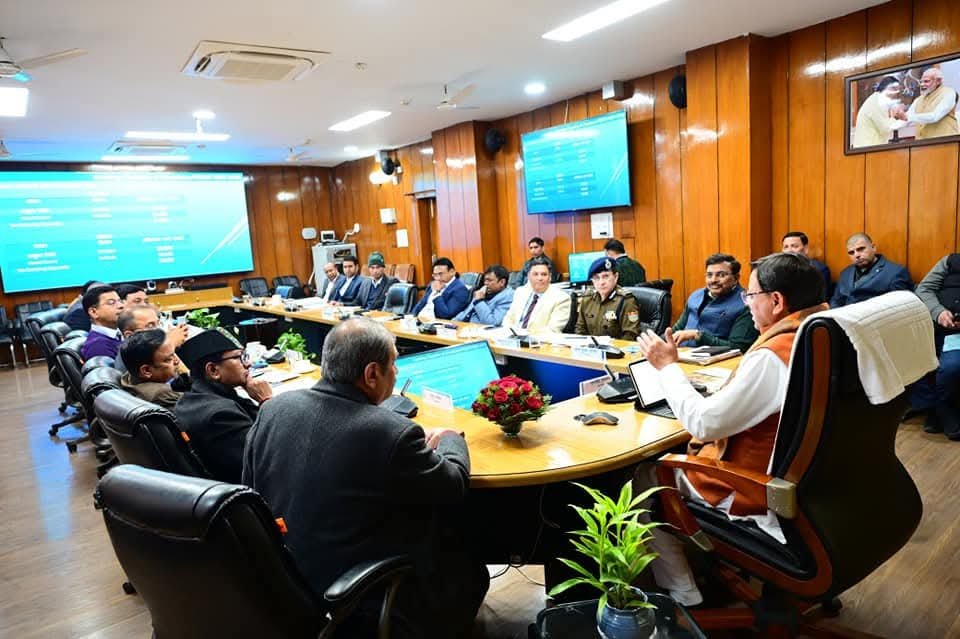 सीएम ने शीतकालीन चारधाम यात्रा की व्यवस्था की समीक्षा की