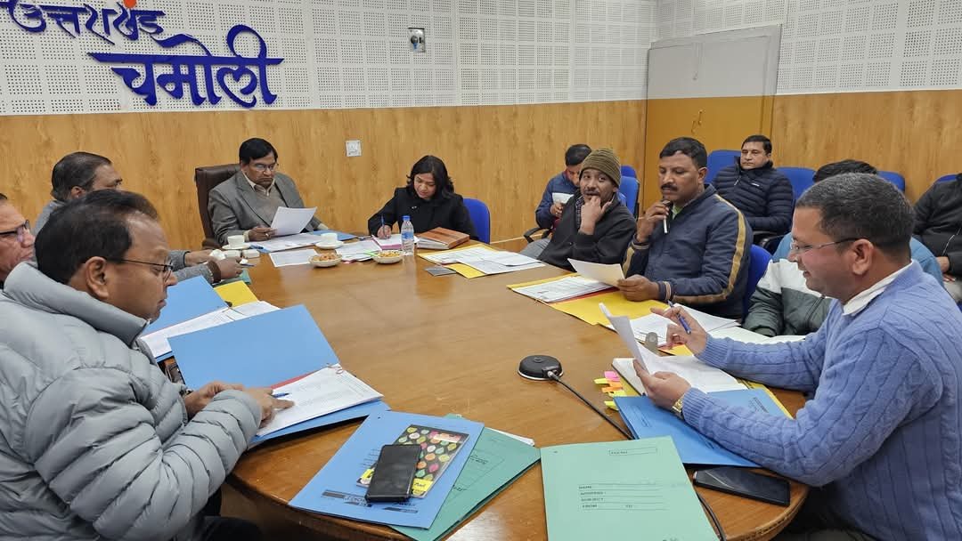 निकाय चुनाव को लेकर प्रशासन और राजनीतिक दलों की बैठक