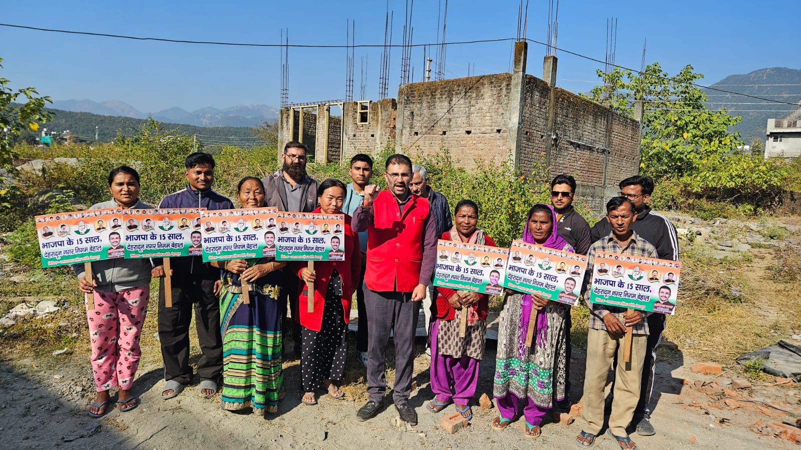 देहरादून नगर निगम में बीजेपी के 15 साल और भू माफिया मालामाल कांग्रेस ने उठाए सवाल