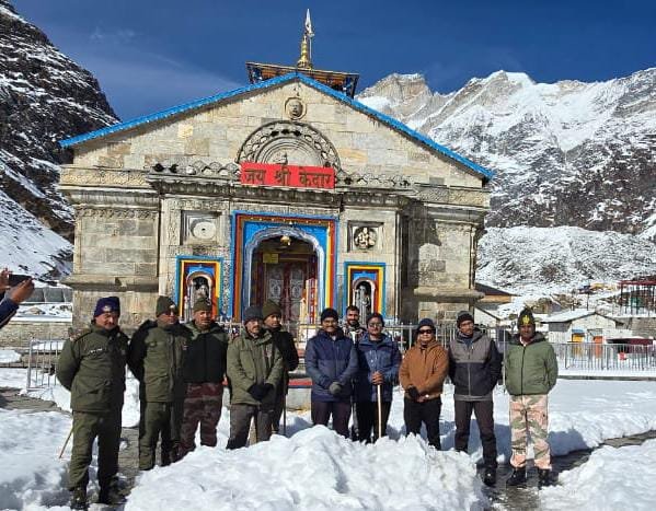 एसपी रुद्रप्रयाग ने किया केदारनाथ का पैदल निरीक्षण