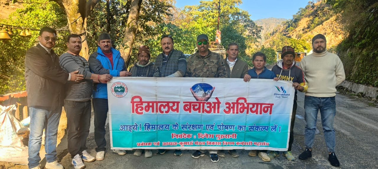 कर्मचारियों की मांगों का आंदोलन अब तक 35 हजार से ज्यादा वृक्षारोपण
