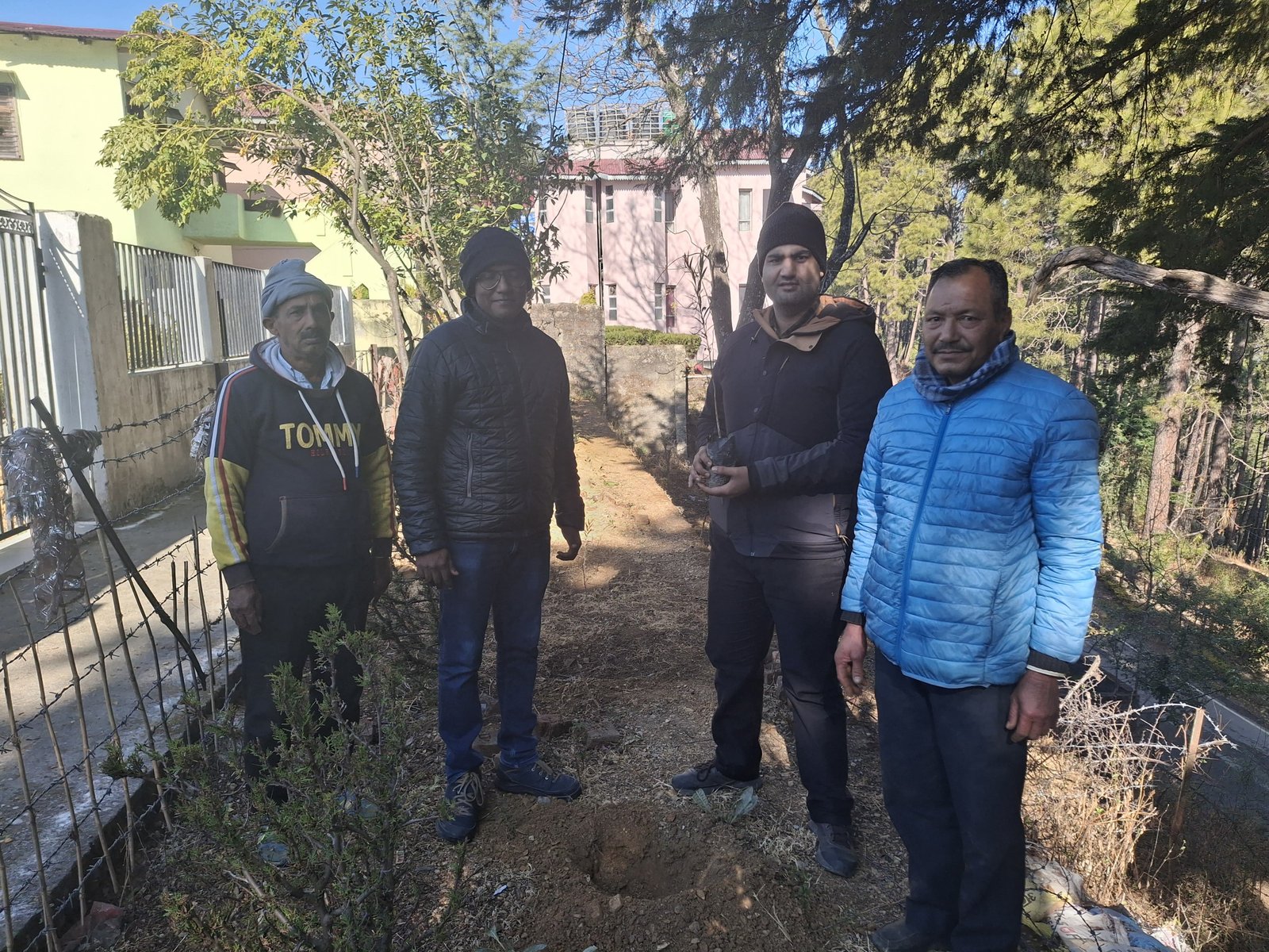 कर्मचारी महासंघ का आंदोलन 196 दिन से जारी
