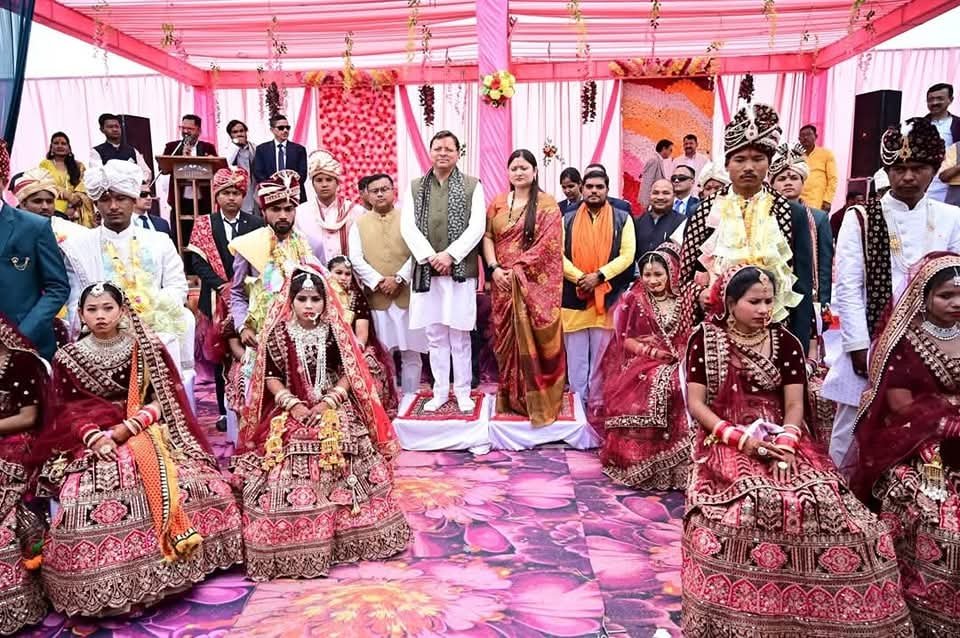 सामुहिक विवाह सम्मेलन में शामिल हुए सीएम धामी