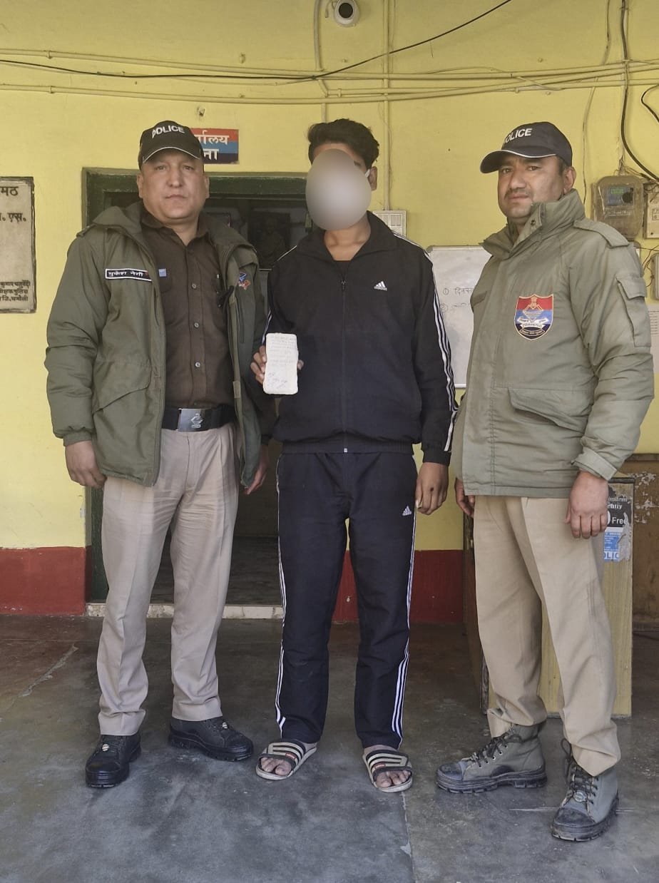 रुद्रप्रयाग पुलिस की गिरफ्त में वारंटी अभियुक्त