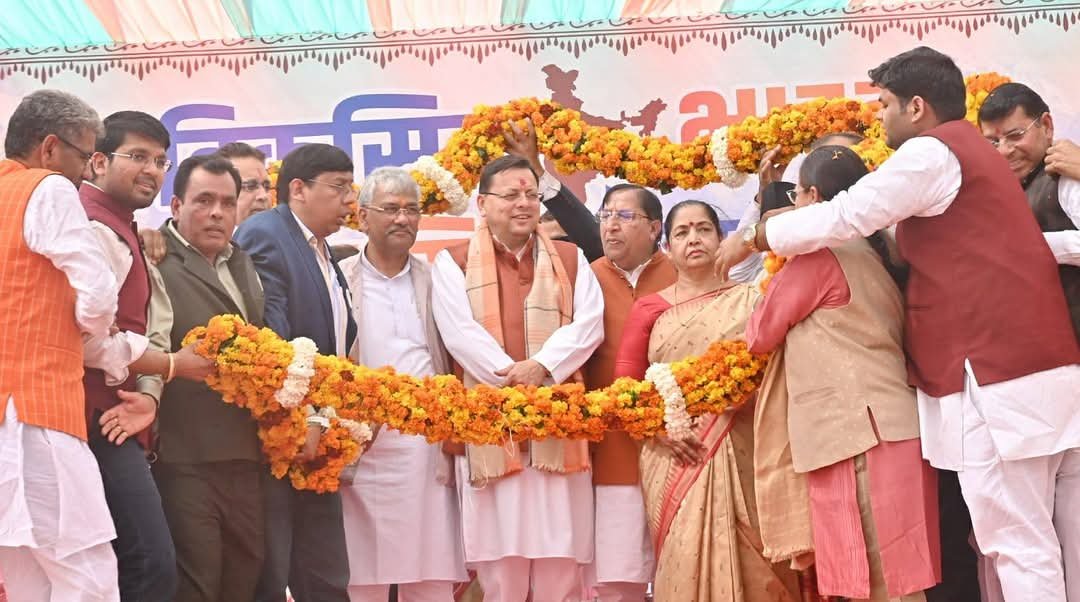 सीएम धामी ने रुड़की में किया विकसित भारत प्रदर्शनी का उद्घाटन