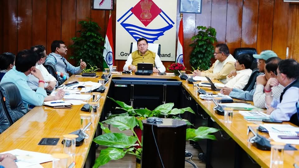 सीएम धामी ने ली कृषि और सहकारिता विभाग की समीक्षा बैठक
