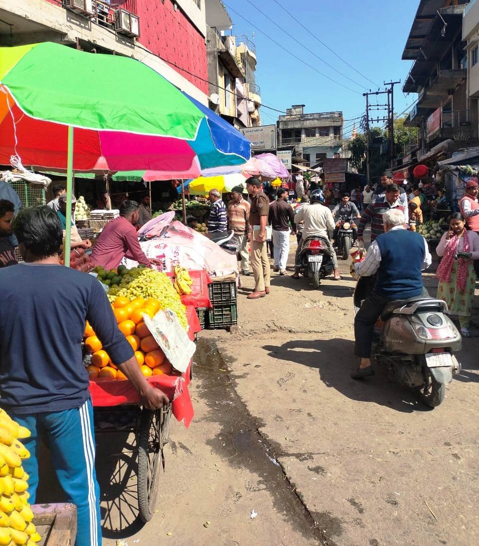 श्रीनगर और कोटद्वार में अतिक्रमण के खिलाफ अभियान