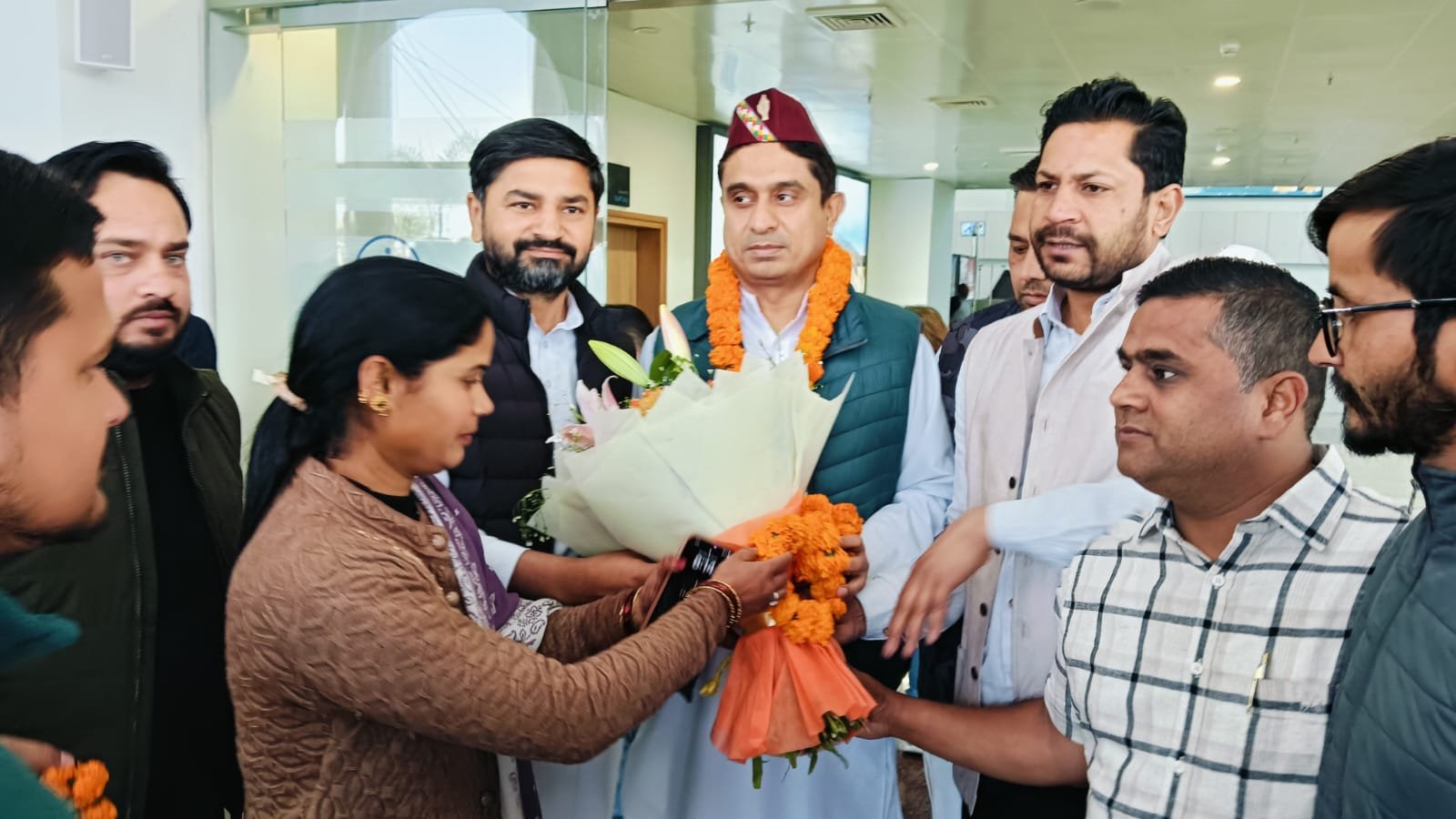 यूथ कांग्रेस अध्यक्ष उदय भानू चिब का जौलीग्रांट में कांग्रेस नेताओं ने किया स्वागत यूथ कांग्रेस अध्यक्ष उदय भानू चिब का जौलीग्रांट में कांग्रेस नेताओं ने किया स्वागत