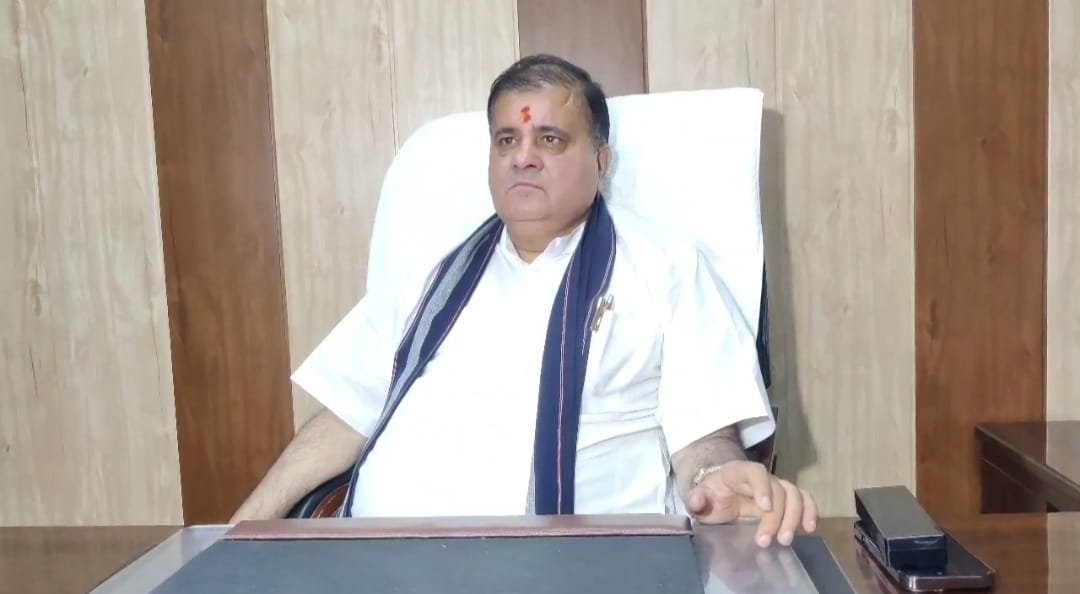 अवैध खनन पर त्रिवेंद्र के आरोपों को महेंद्र भट्ट ने किया खारिज