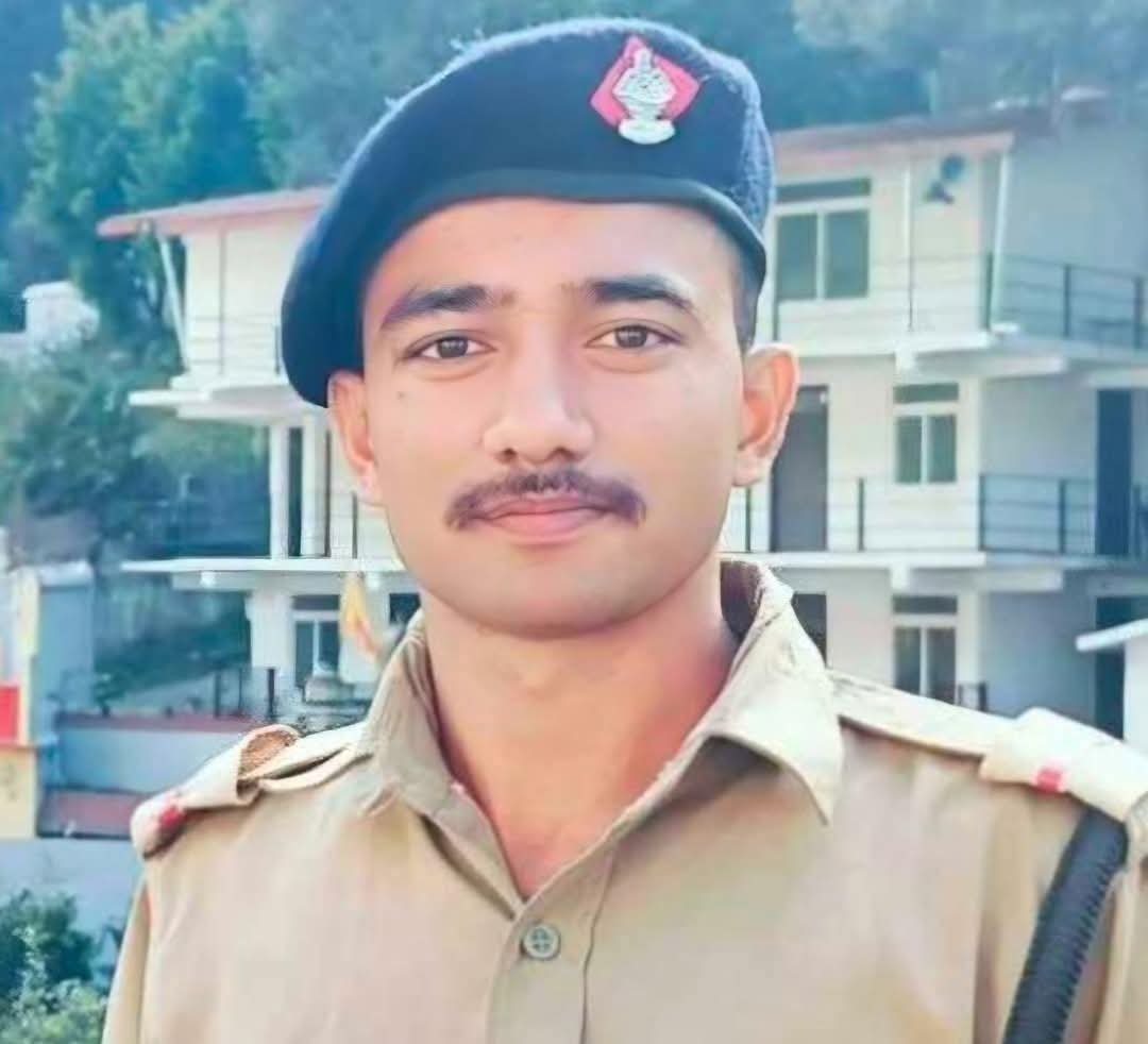 देवप्रयाग के तीन धारा में पत्थर की चपेट में आने से सिपाही की मौत
