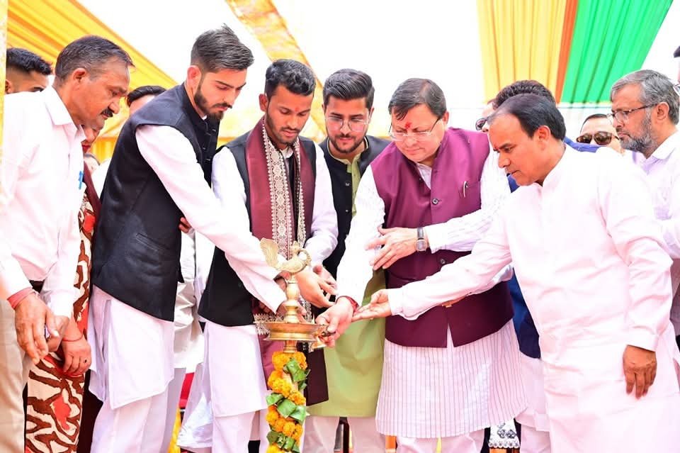 हेमवती नंदन बहुगुणा गढ़वाल यूनिवर्सिटी में धामी ने आज क्या किया