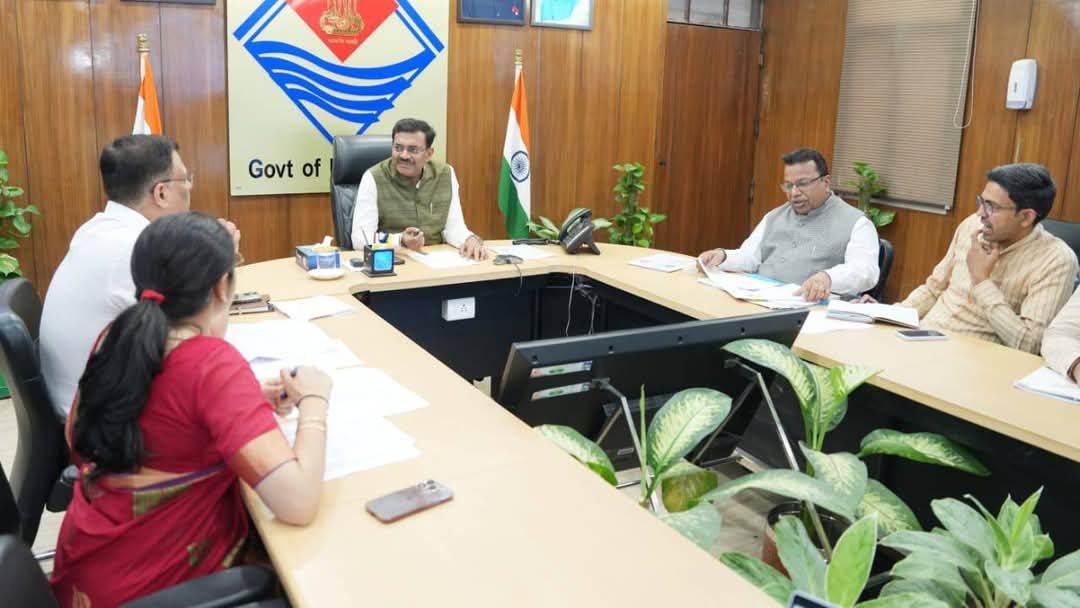 मोबाइल नेटवर्क कनेक्टिविटी को लेकर मुख्य सचिव की बैठक