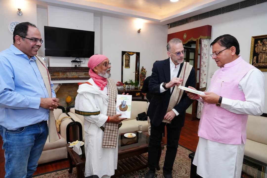 सीएम धामी से मिलीं ये हस्तियां की इन मुद्दों पर बात