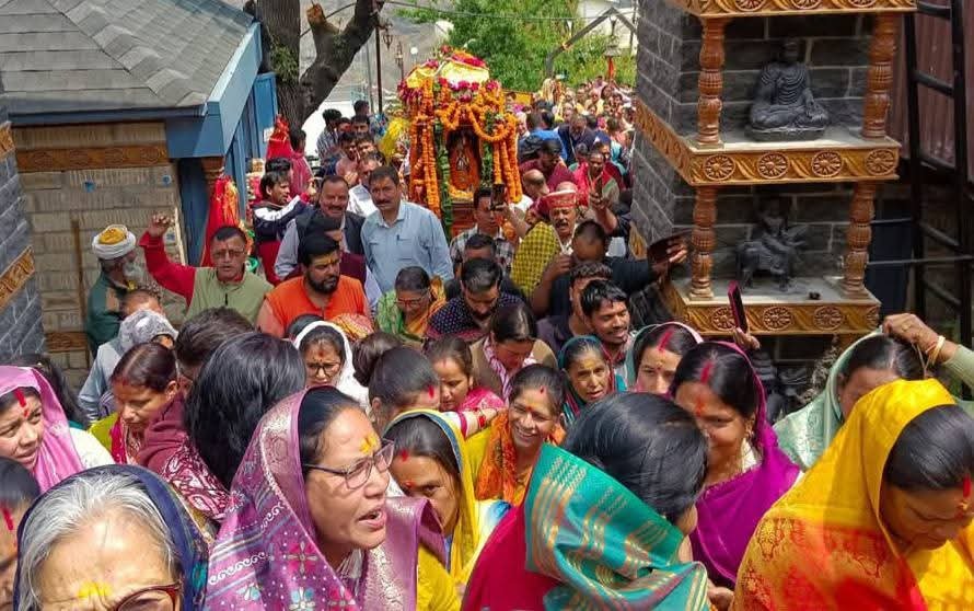 कल खुलेंगे बदरीनाथ धाम के कपाट तैयारी पूरी कल खुलेंगे बदरीनाथ धाम के कपाट तैयारी पूरी