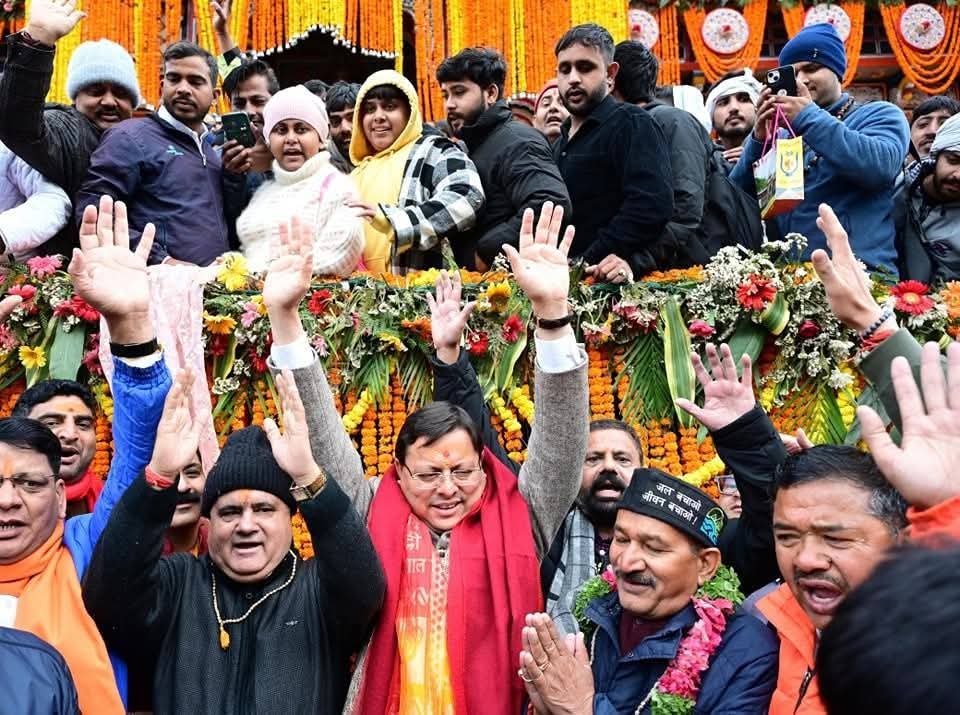 विधि-विधान से खुले बदरीनाथ धाम के कपाट