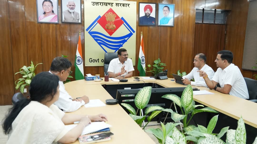 कैंचीधाम की यातायात व्यवस्था पर मुख्य सचिव की बैठक