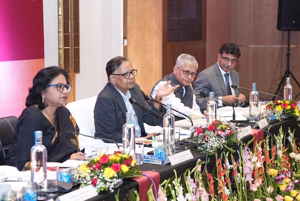 निकाय प्रतिनिधियों और राजनीतिक दलों के प्रतिनिधियों ने 16 वें वित्त आयोग के सामने रखे अपने अपने सुझाव