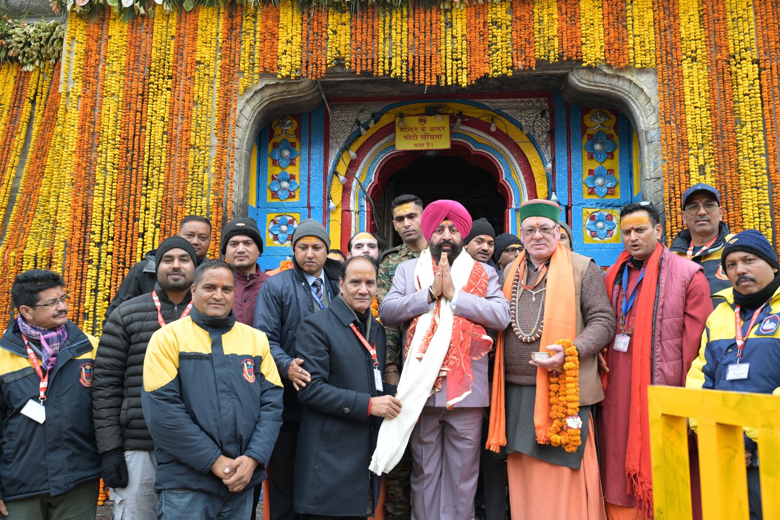 राज्यपाल गुरमीत सिंह ने किए भगवान केदारनाथ के दर्शन