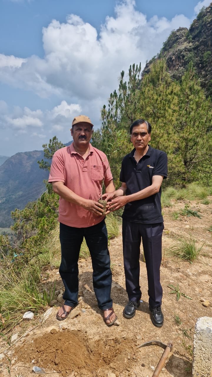 322 दिन से आंदोलन पर डटे कर्मचारी