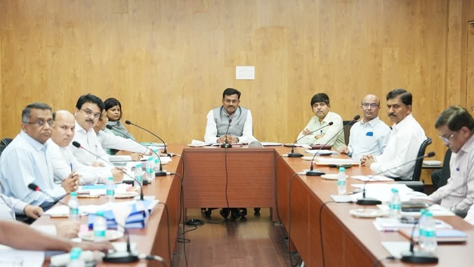 मुख्य सचिव ने की ऊर्जा विभाग की बैठक