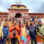 दिल्ली की सीएम रेखा गुप्ता ने किए बदरीनाथ धाम के दर्शन