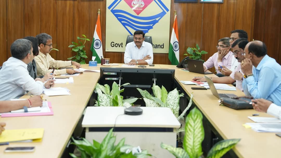 मुख्य सचिव ने की समीक्षा बैठक