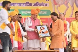 अहिल्याबाई होल्कर जयंती पर आयोजित कार्यक्रम में शामिल हुए सीएम धामी