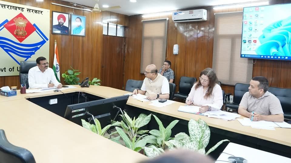 मुख्य सचिव ने की रेरा की समीक्षा बैठक पेंडिंग प्रोजेक्ट्स को लेकर दिए निर्देश