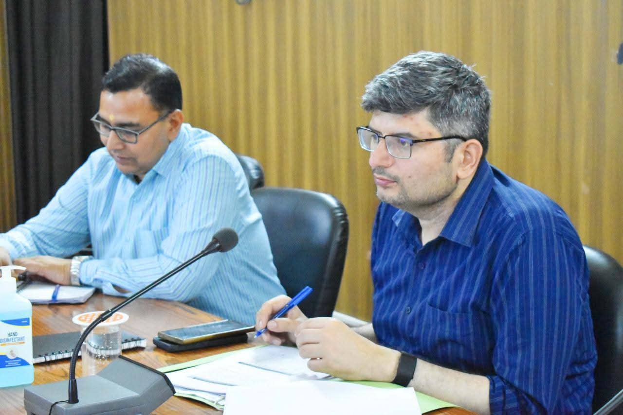 डीएम चमोली ने की गंगा संरक्षण समिति की बैठक