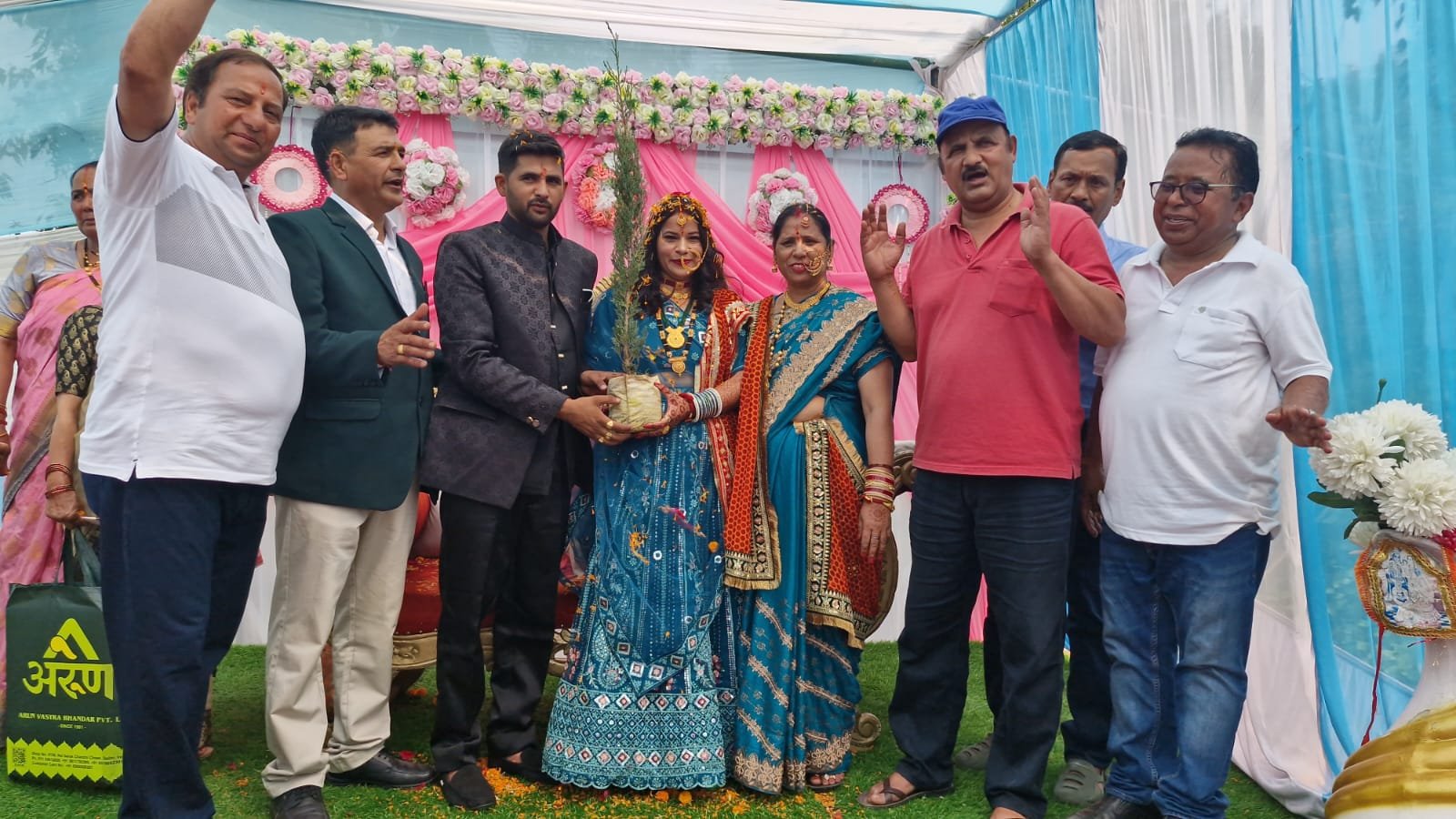 कर्मचारी महासंघ के आंदोलन में पौधरोपण का साथ