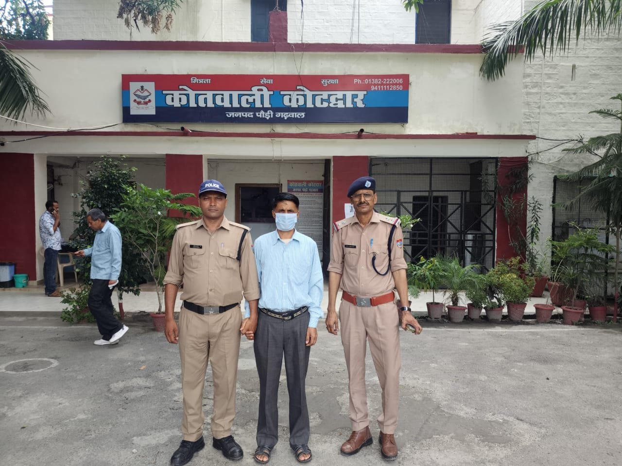पौड़ी के रिखणीखाल में फर्जी शिक्षक गिरफ्तार