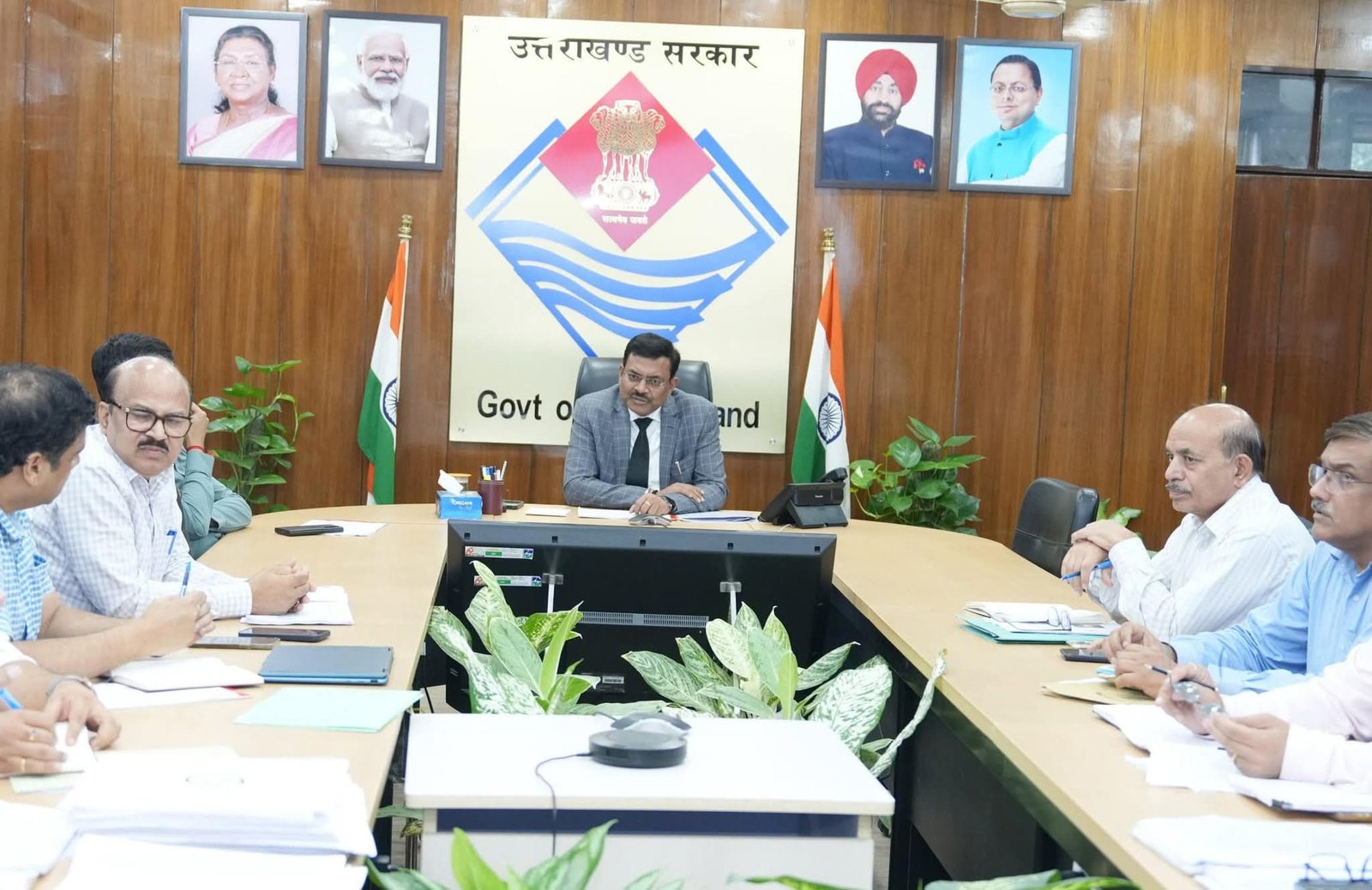 मुख्य सचिव ने यूपीसीएल को दिए अगले 5 साल की कार्य योजना बनाने के निर्देश