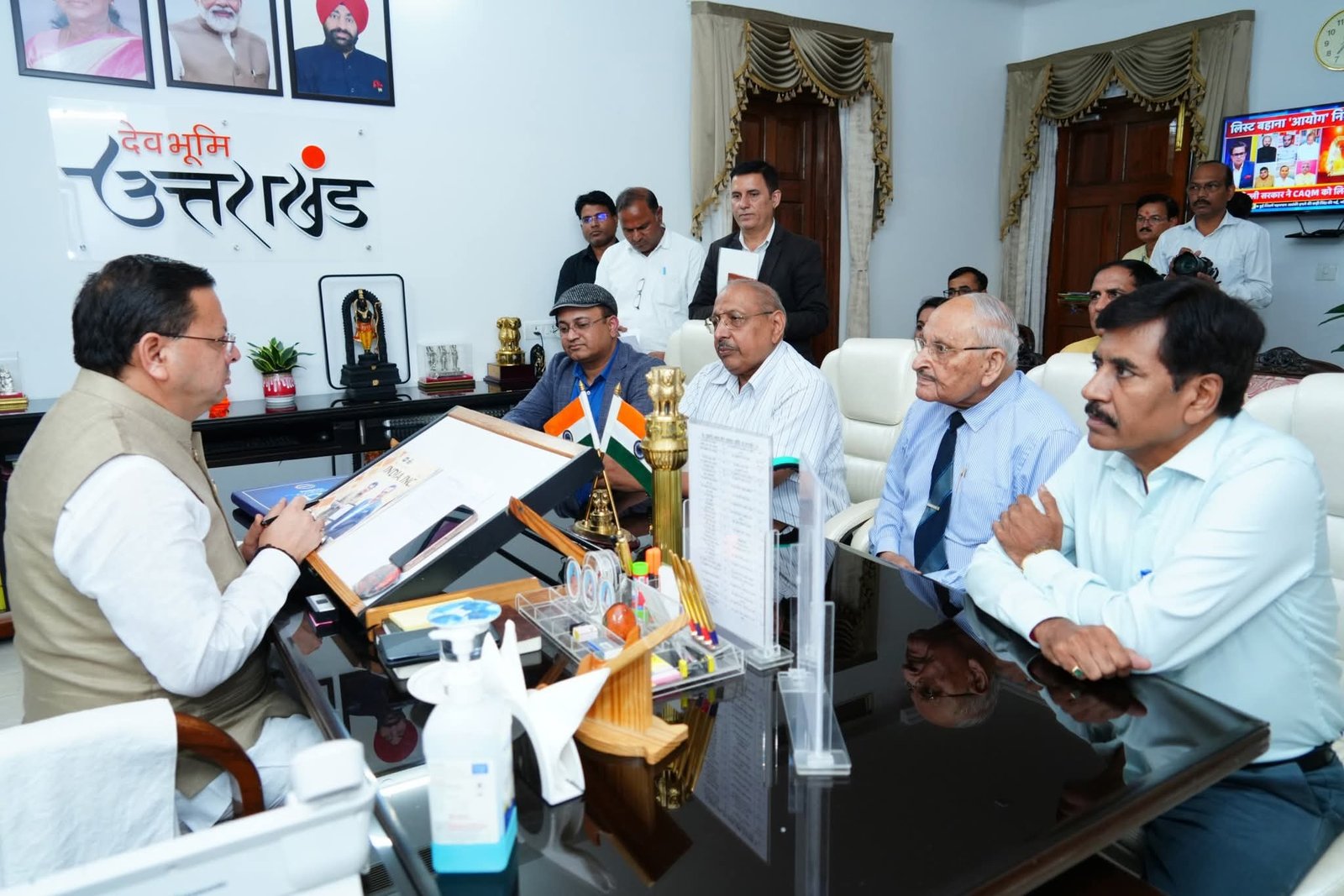 बीआईएस के प्रतिनिधिमंडल ने सीएम धामी से की मुलाकात