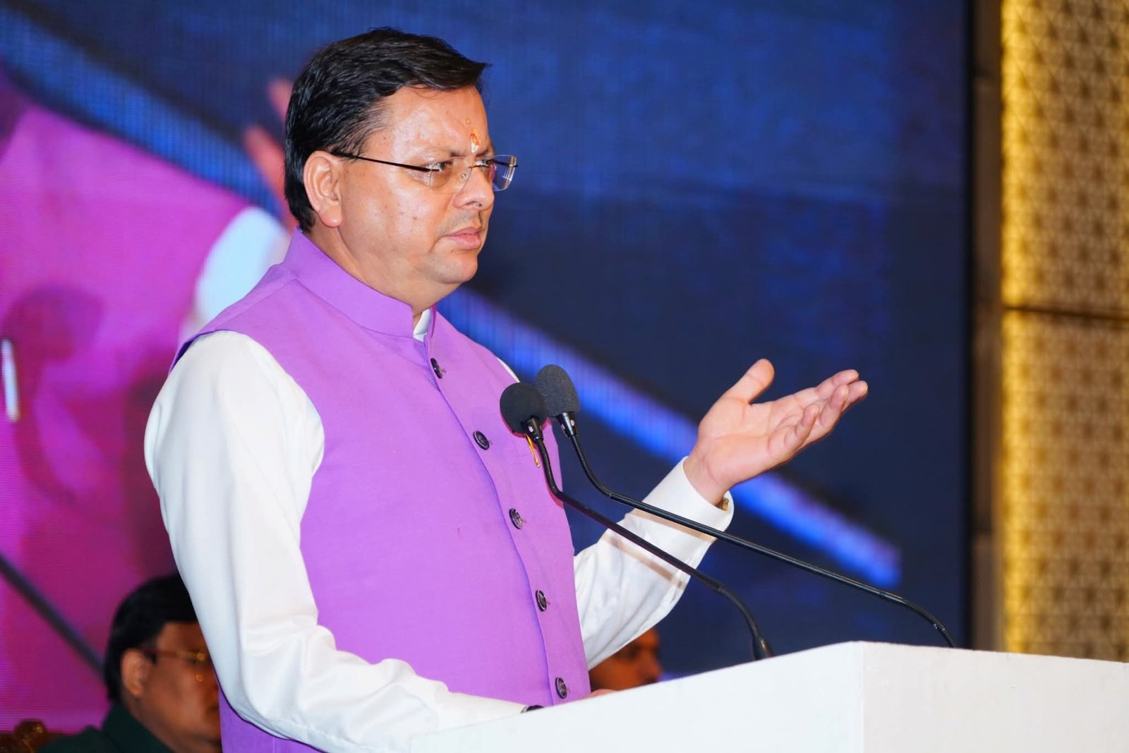 गृह मंत्री अमित शाह और सीएम धामी की फोन पर बात, उत्तराखंड में आपदा को लेकर चर्चा