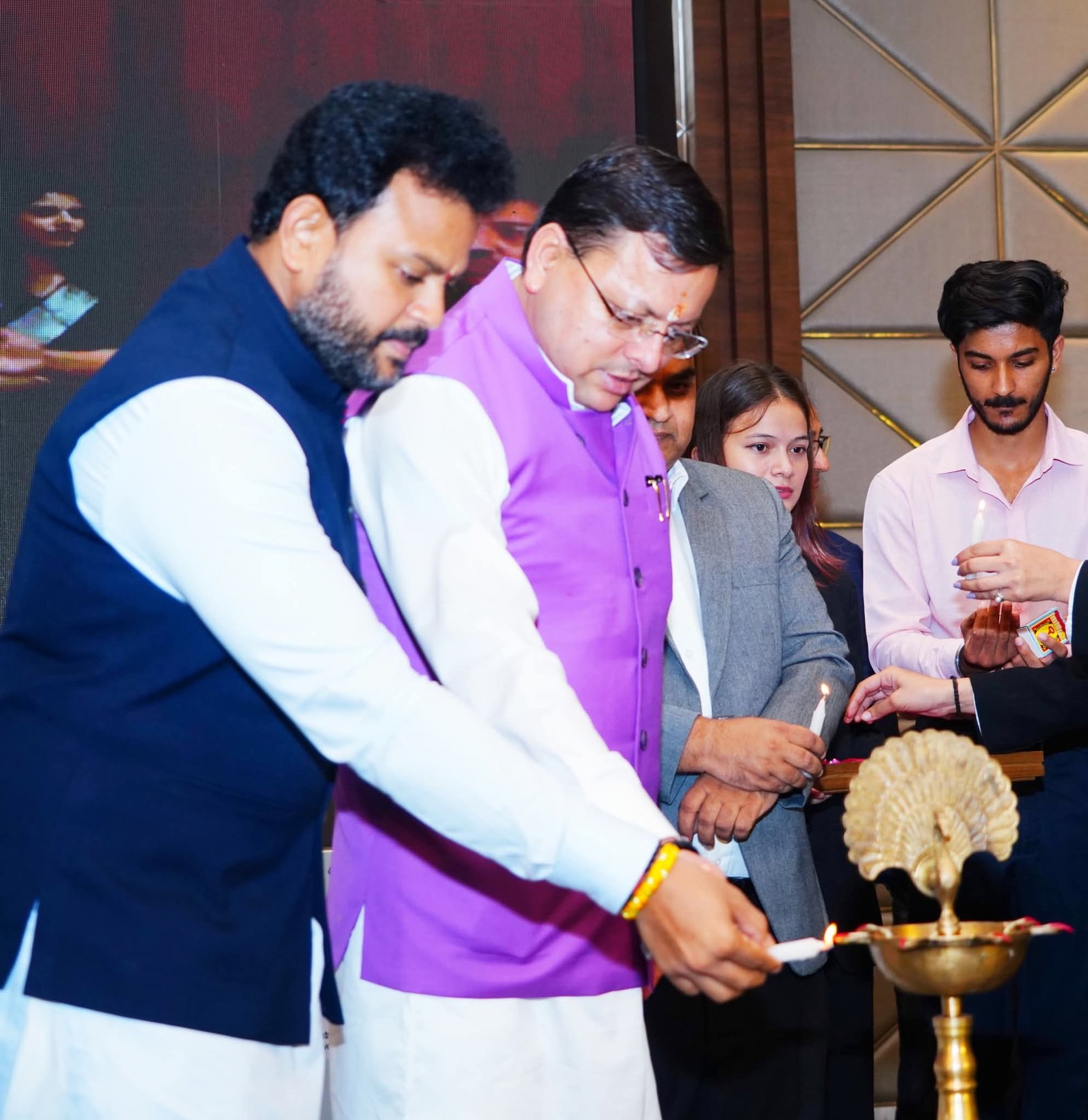 देहरादून में नागर विमानन सम्मेलन में शामिल हुए सीएम धामी दिया ये संदेश