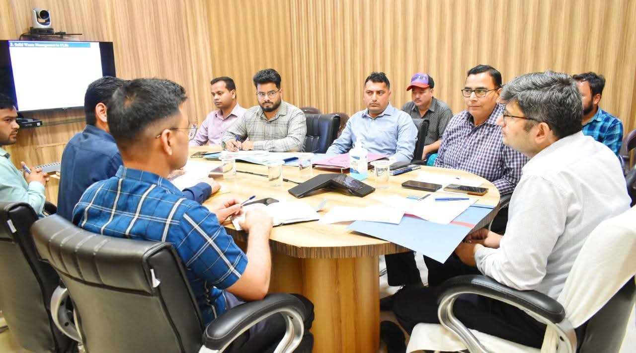 डीएम चमोली ने आज इस मुद्दे पर कर ली समीक्षा बैठक
