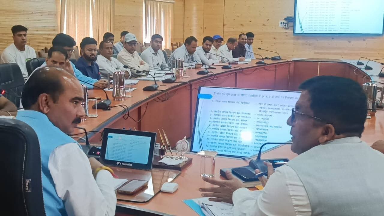 अजय टम्टा ने पिथौरागढ़ में की अहम बैठक