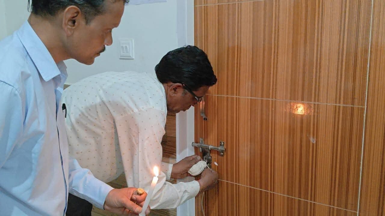 पौड़ी में पहले चरण की मतपेटियां स्ट्रॉन्ग रूम में रखीं गईं