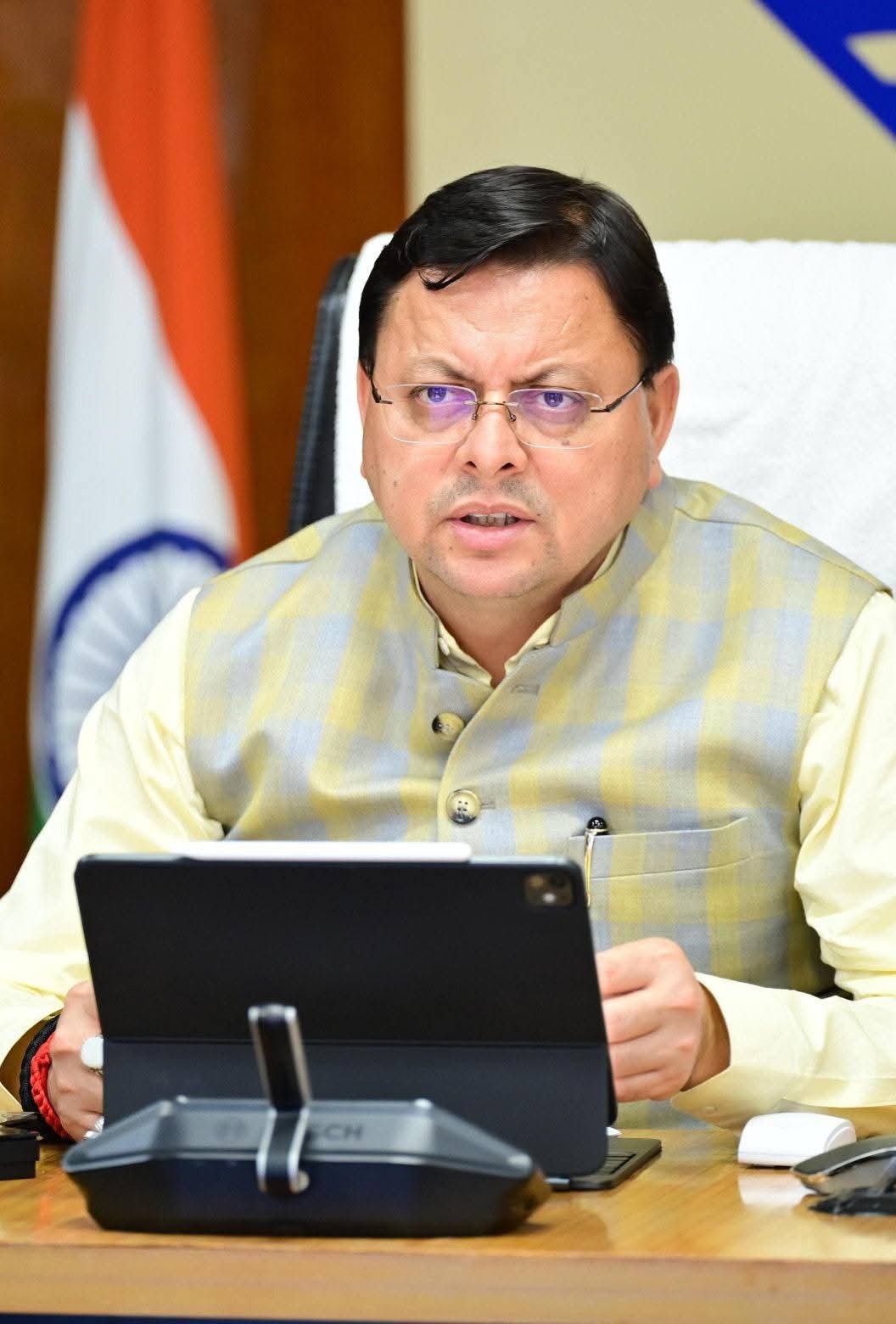 सीएम धामी ने की पंचायती राज विभाग की समीक्षा