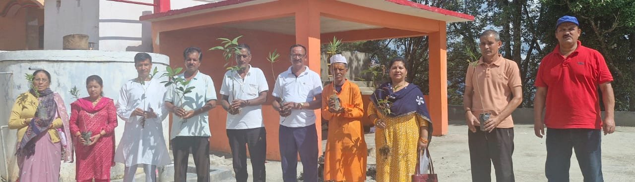 कर्मचारी महासंघ का 363 दिन से आंदोलन जारी आज भी किया पौधरोपण