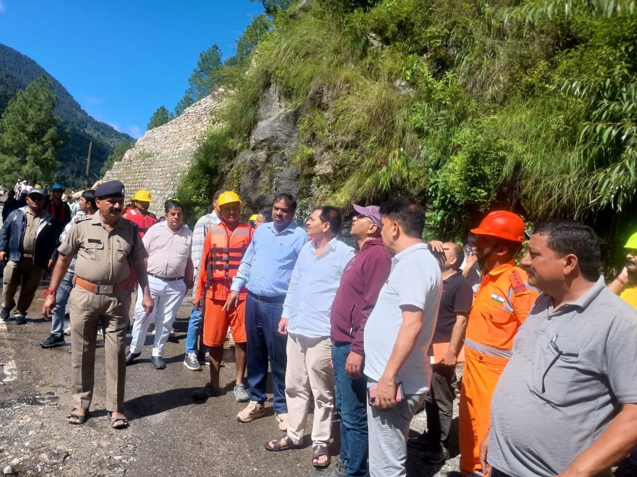 स्यानाचट्टी में हालात अब भी गंभीर
