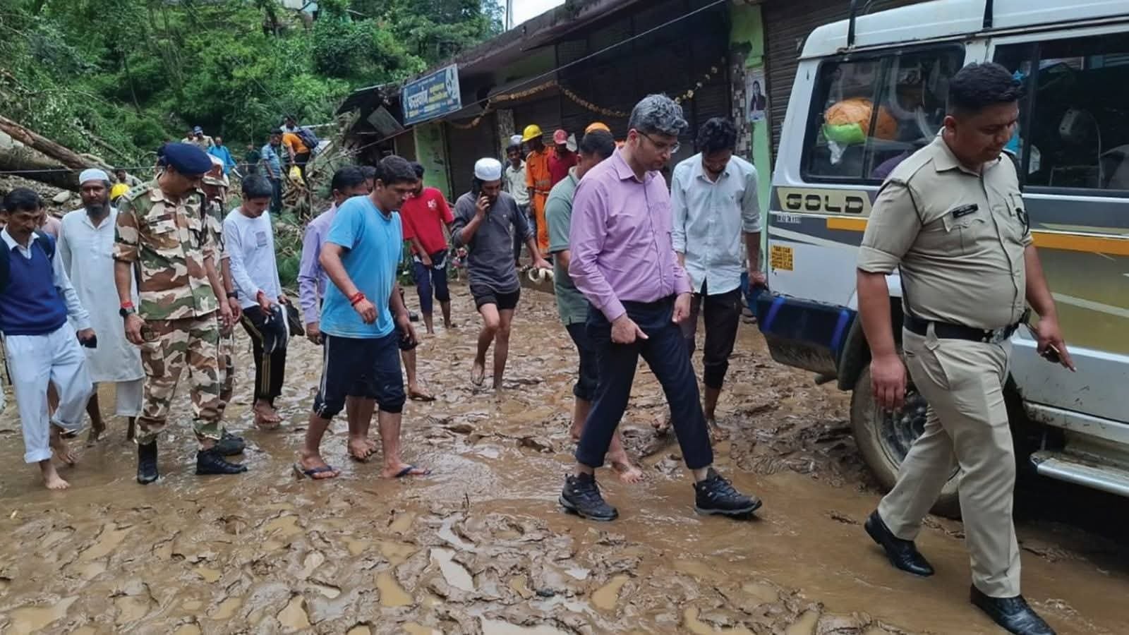 थराली में तेजी से चल रहा राहत बचाव का काम